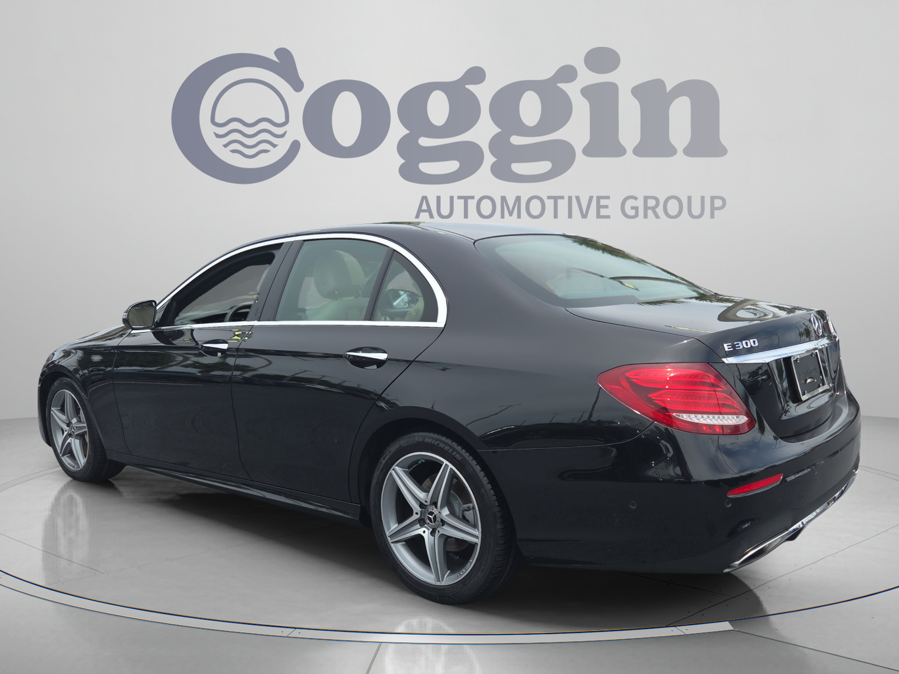 Used 2018 Mercedes-Benz E 300 image 3