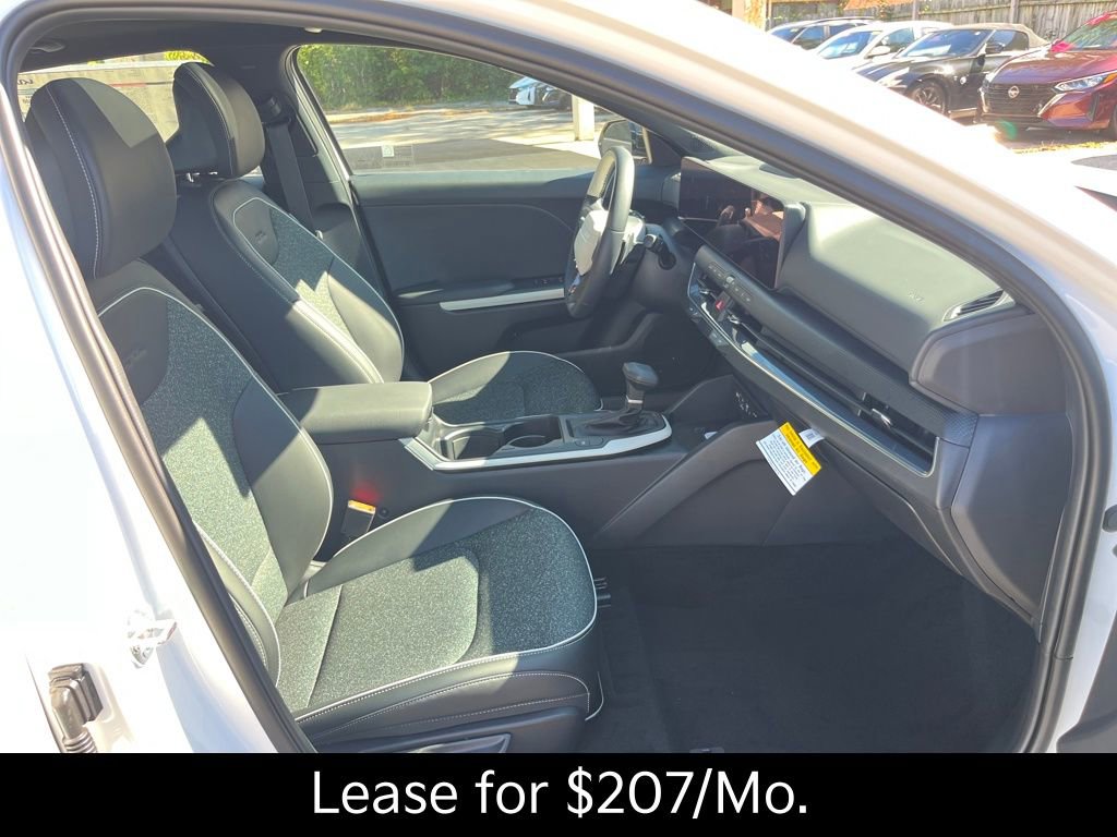 New 2025 Kia K4 GT-Line w/ GT-Line Sunroof Package image 16