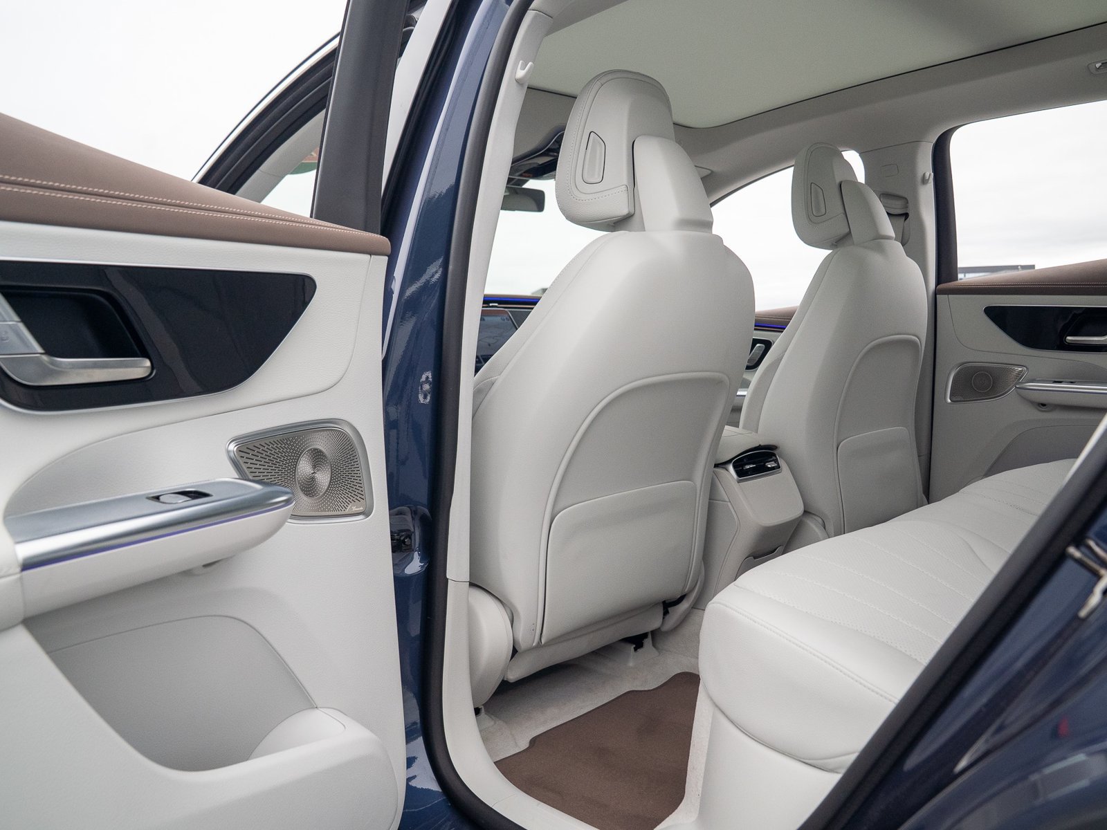 Certified 2023 Mercedes-Benz EQE 350+ 4MATIC SUV image 26
