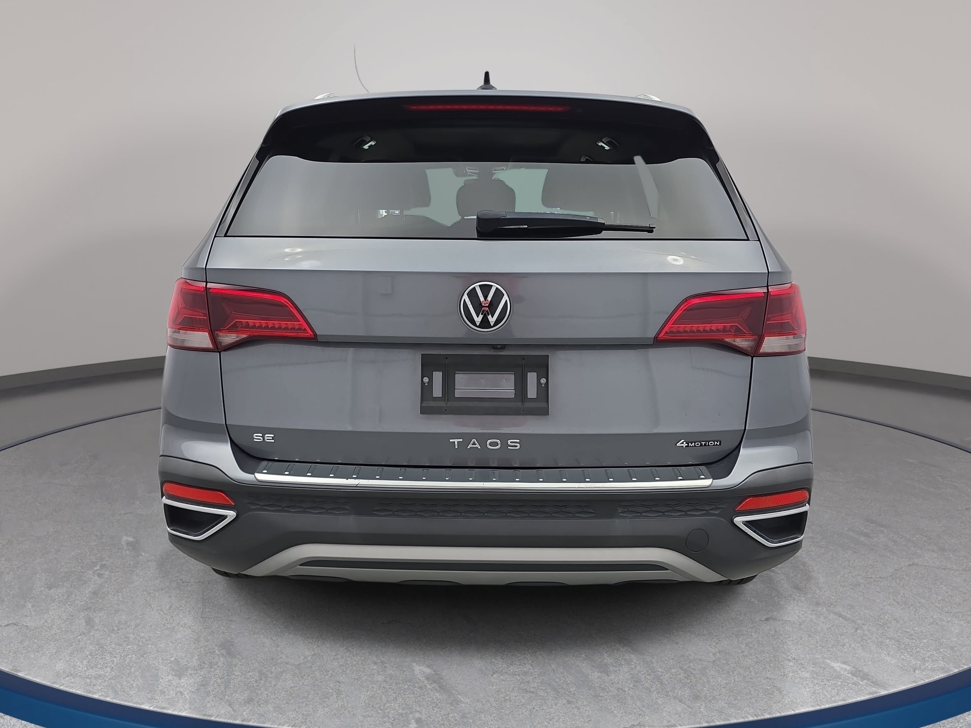 Certified 2024 Volkswagen Taos SE AWD/4WD image 6