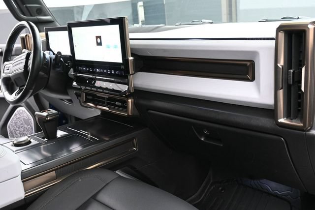 Used 2024 GMC Hummer EV 2X w/ LPO, Illumination Package AWD/4WD image 32
