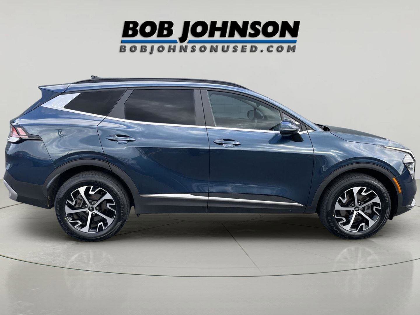 Used 2024 Kia Sportage EX w/ EX Premium Package AWD/4WD image 2