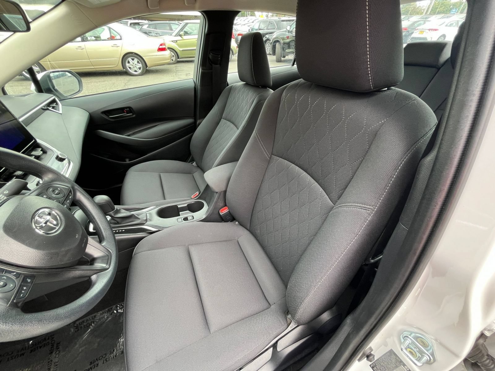 Used 2025 Toyota Corolla LE FWD image 35