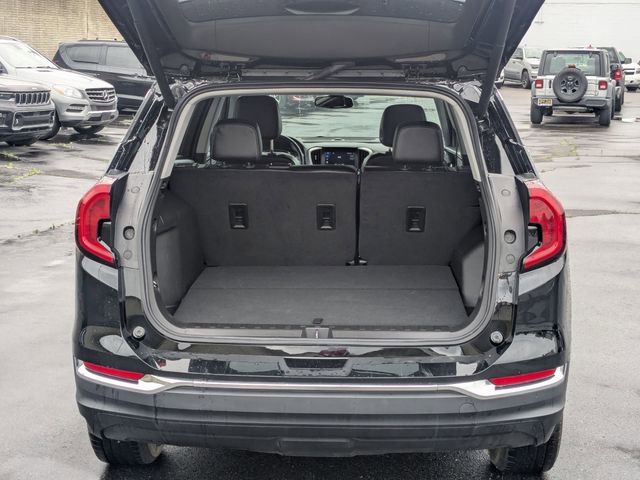Used 2024 GMC Terrain SLT image 31