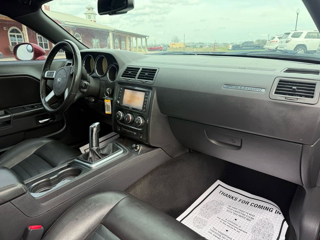 Used 2010 Dodge Challenger R/T image 12