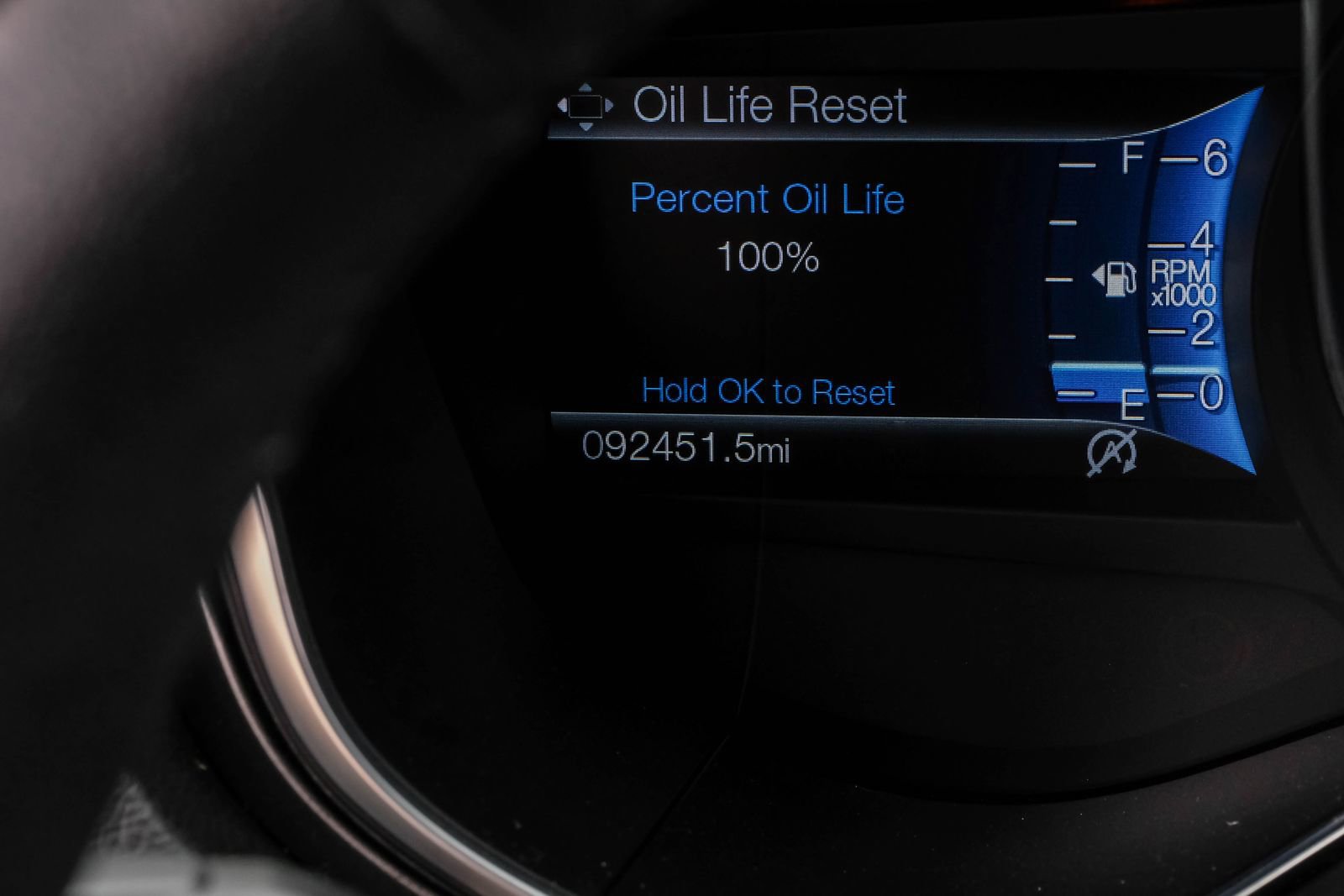 Used 2017 Ford Fusion SE w/ Equipment Group 201A FWD image 26