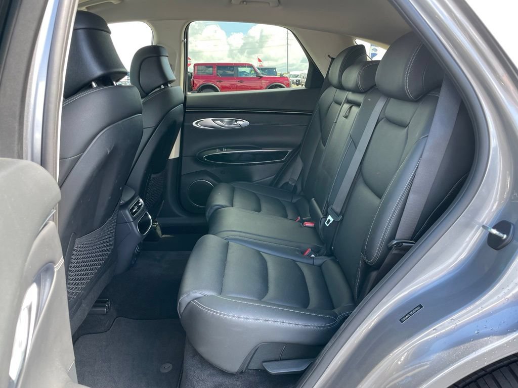 Used 2025 Genesis GV70 2.5T AWD/4WD image 8