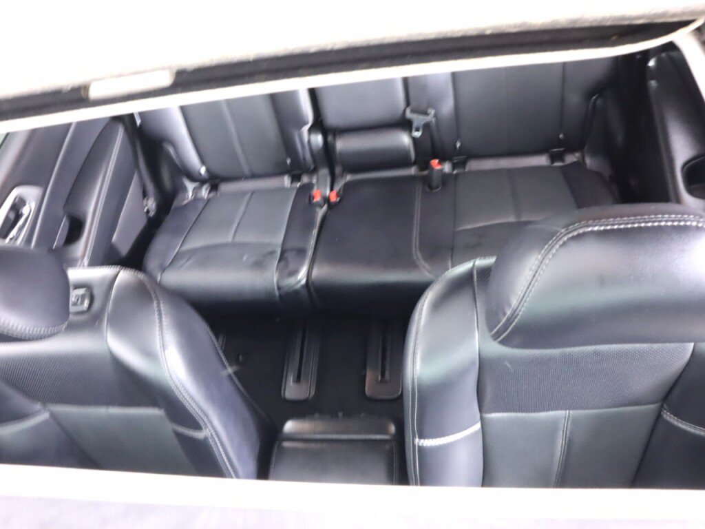 Used 2020 Nissan Pathfinder Platinum AWD/4WD image 31