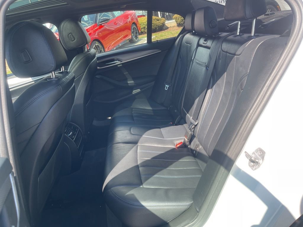 Used 2019 BMW 530i xDrive w/ M Sport Package image 19