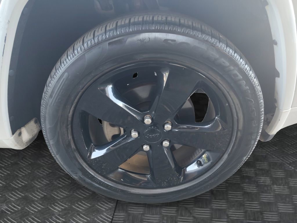 Used 2015 Jeep Grand Cherokee Altitude image 21