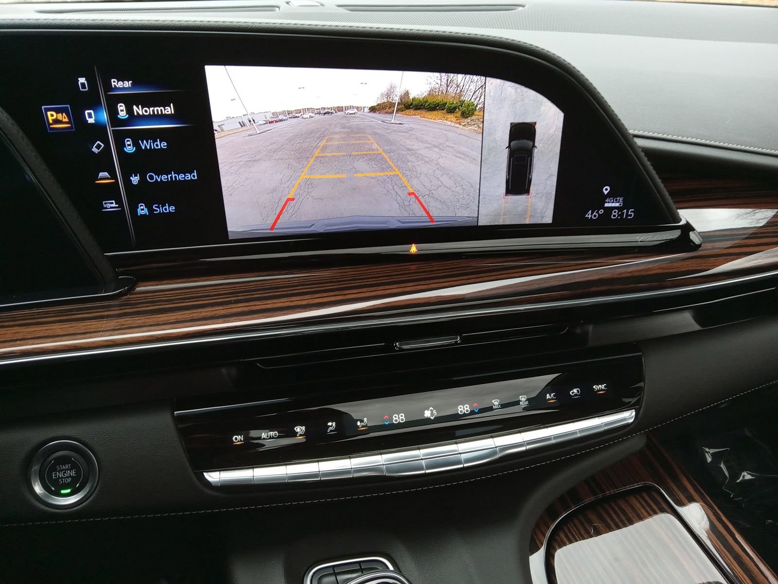 Used 2024 Cadillac Escalade Premium Luxury image 17