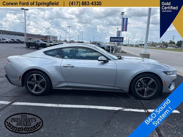 Used 2024 Ford Mustang Premium RWD image 5