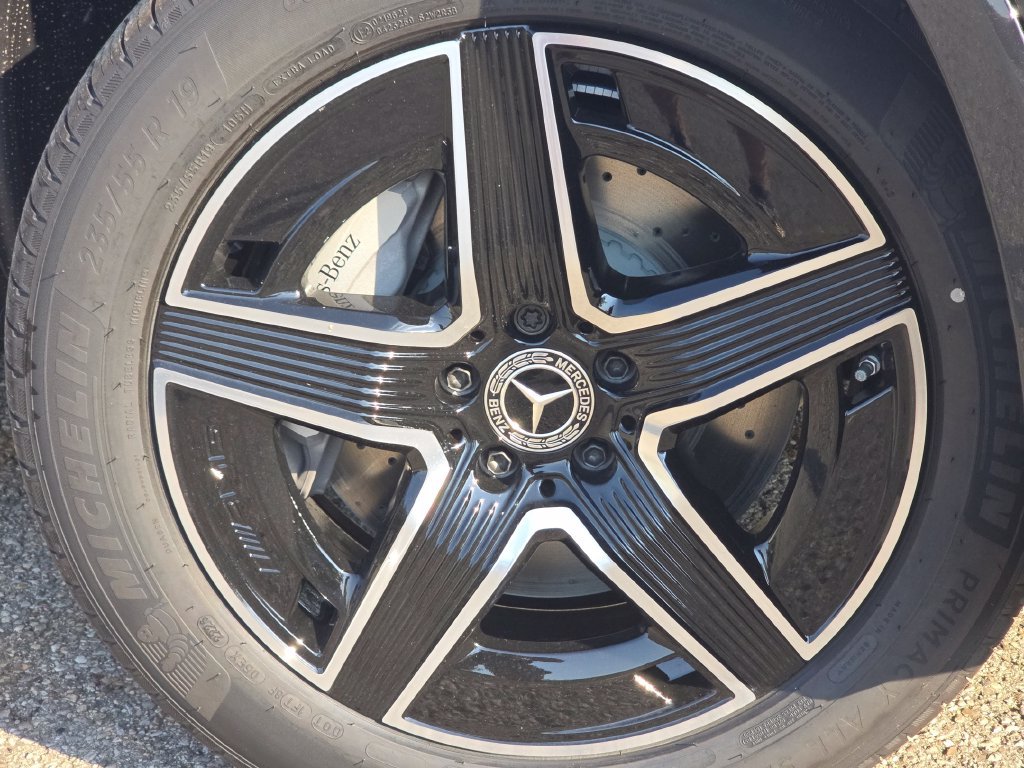 New 2027 Mercedes-Benz GLC 300 4MATIC image 11