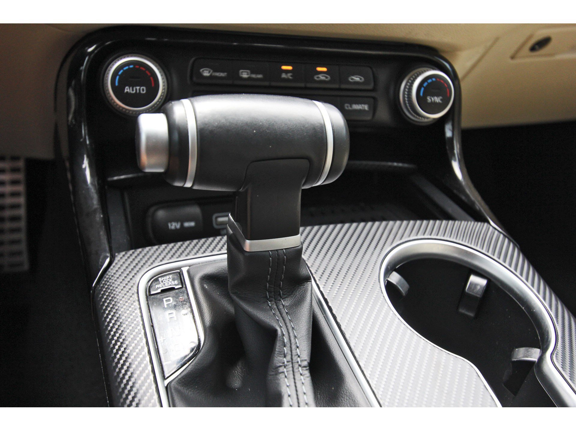 Certified 2023 Kia Stinger GT-Line w/ Sun & Sound Package AWD/4WD image 27
