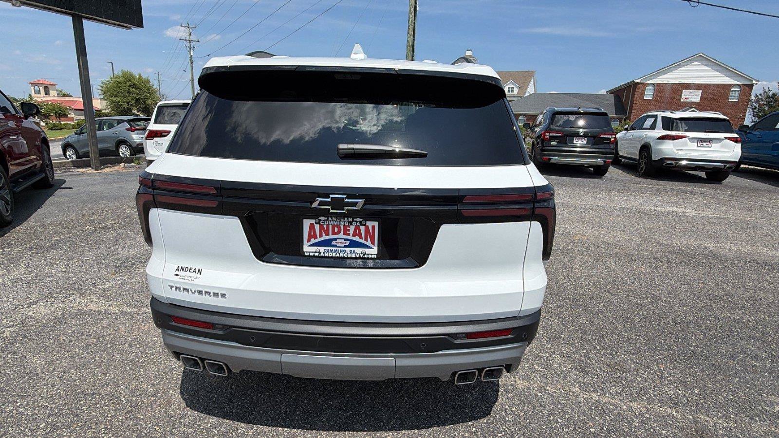 New 2026 Chevrolet Traverse LT w/ Driver Confidence Package FWD image 9