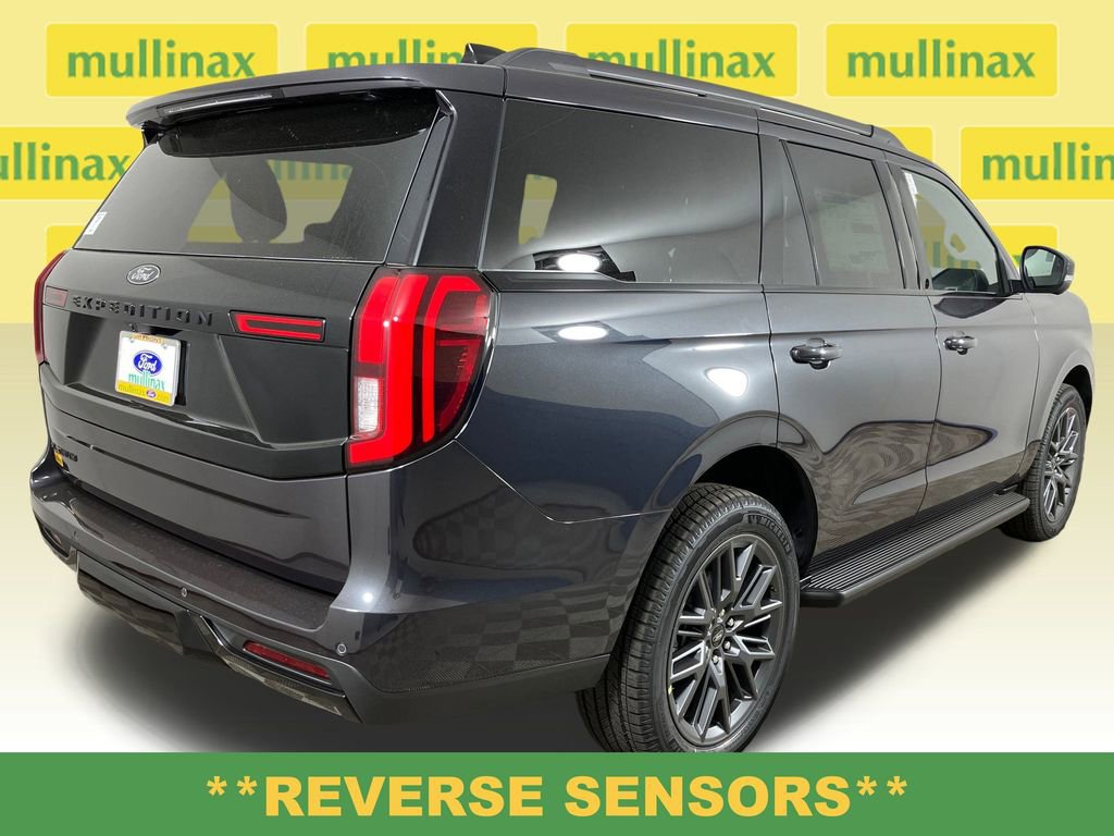 New 2026 Ford Expedition Platinum w/ Stealth Appearance Package image 4