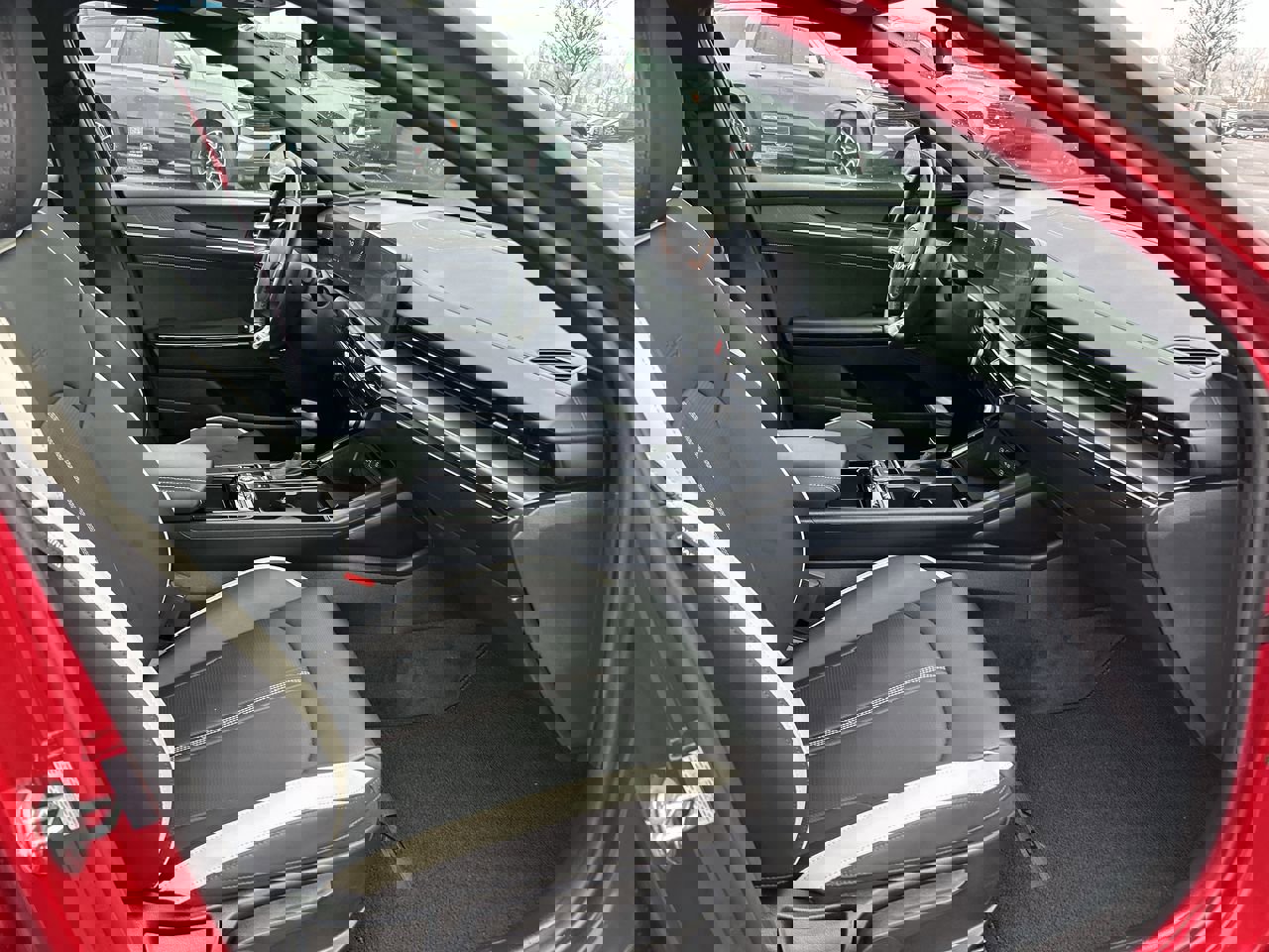 Used 2025 Kia K5 GT-Line w/ GT-Line Premium Package image 11