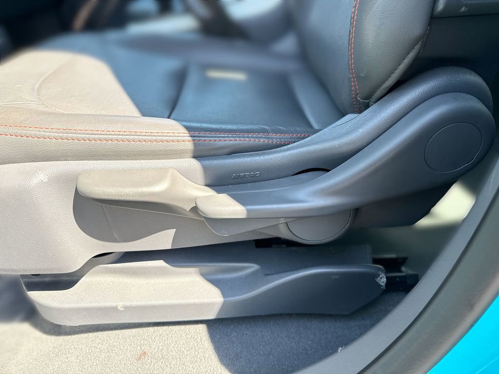 Used 2021 Chevrolet Bolt Premier w/ Infotainment Package image 14