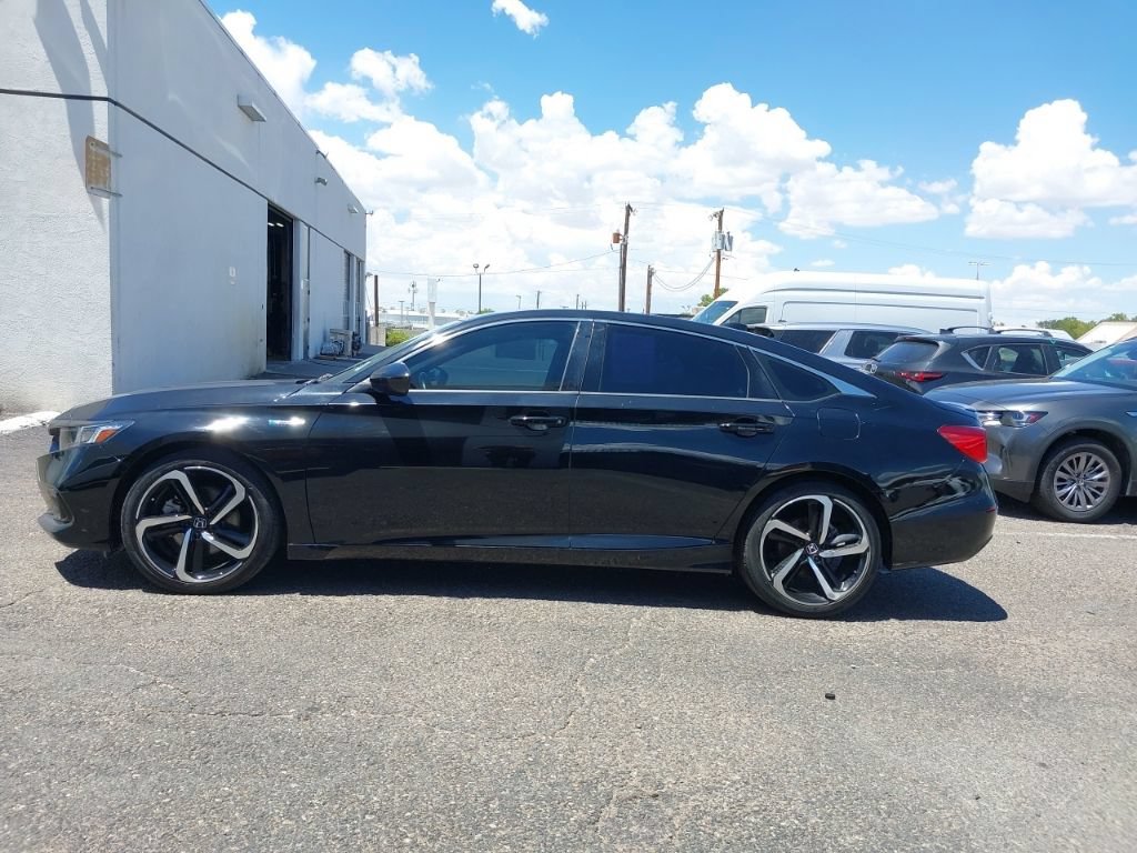Used 2022 Honda Accord Sport image 4
