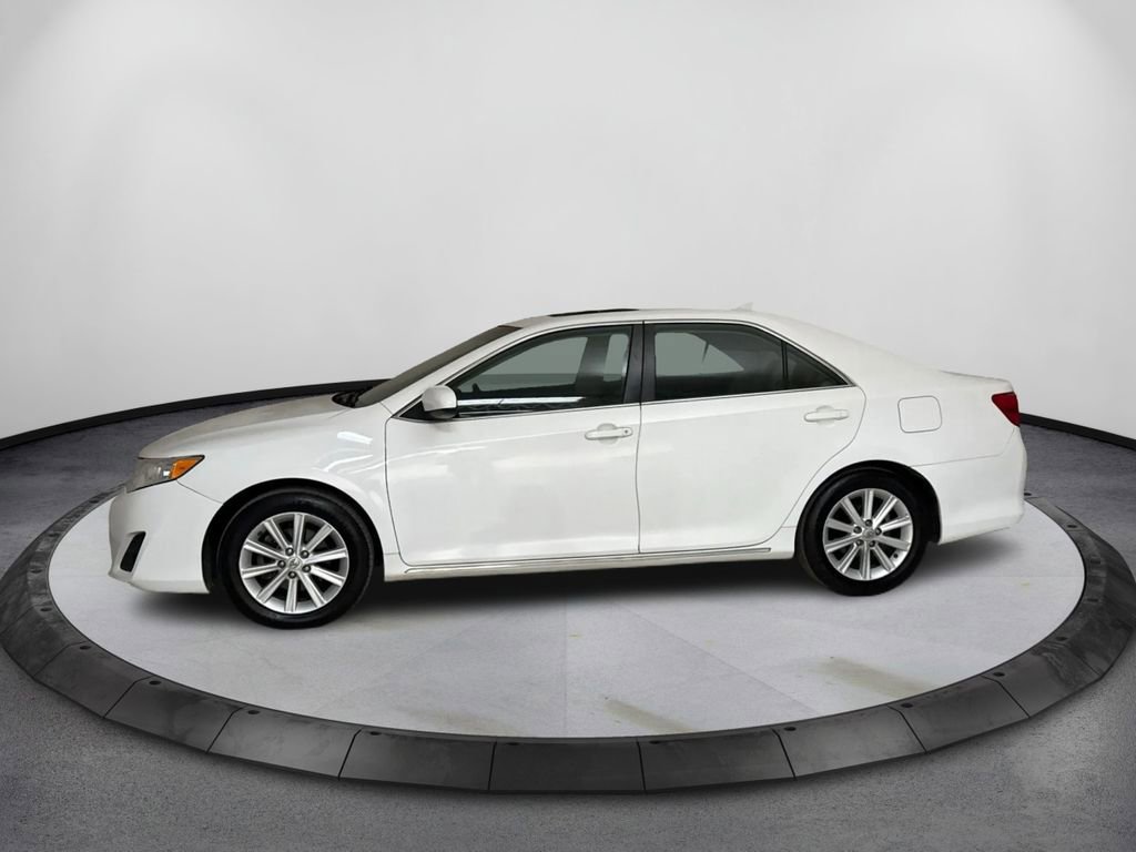 Used 2014 Toyota Camry XLE FWD image 8