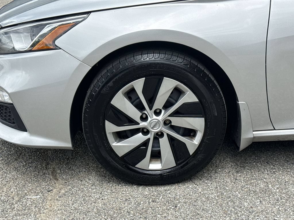 Used 2020 Nissan Altima 2.5 S FWD image 18