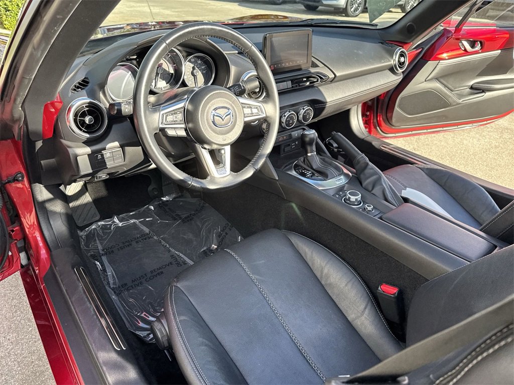 Used 2022 MAZDA MX-5 Miata Grand Touring w/ Weather Package image 33