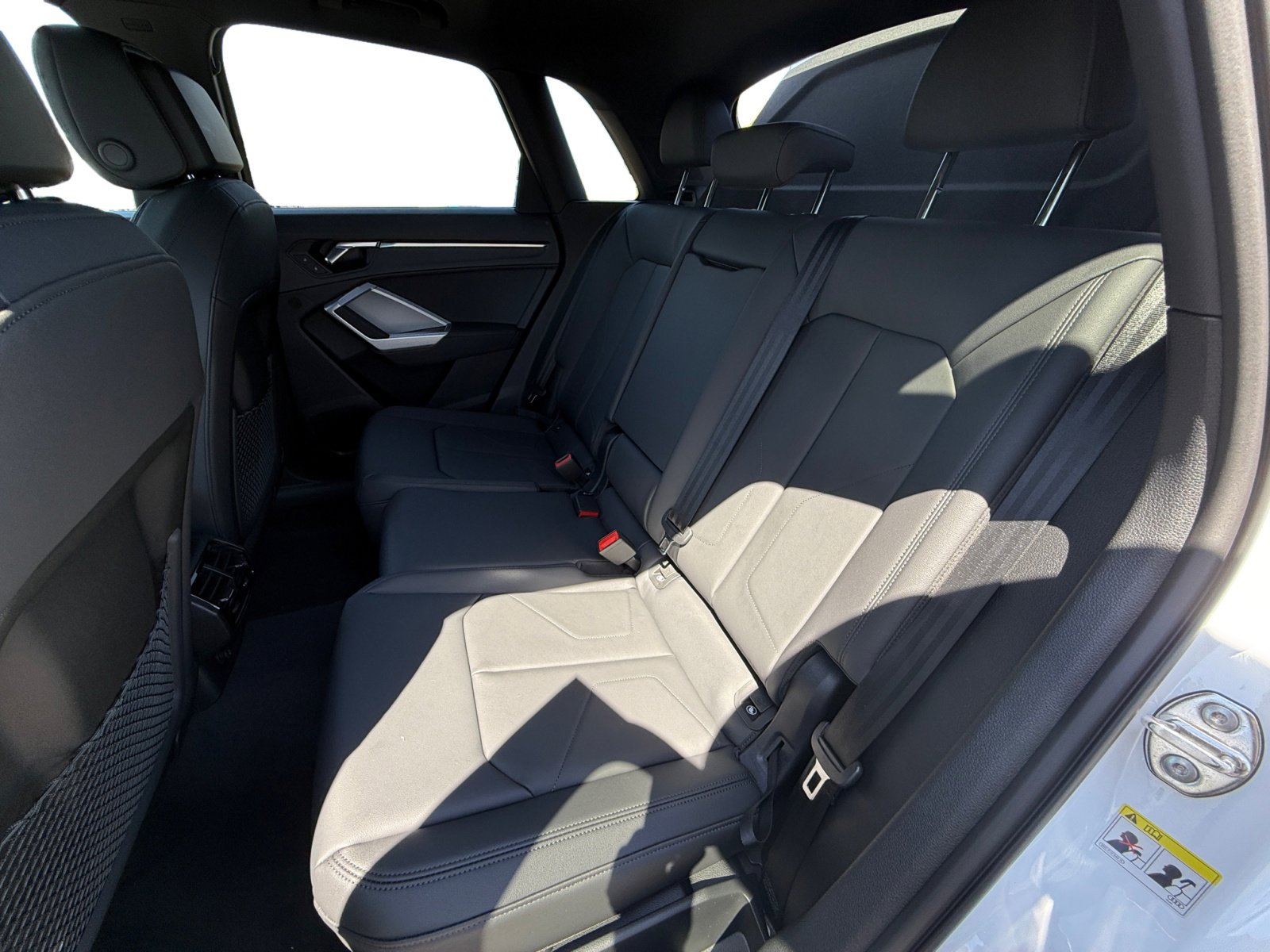 New 2025 Audi Q3 2.0T Premium image 16