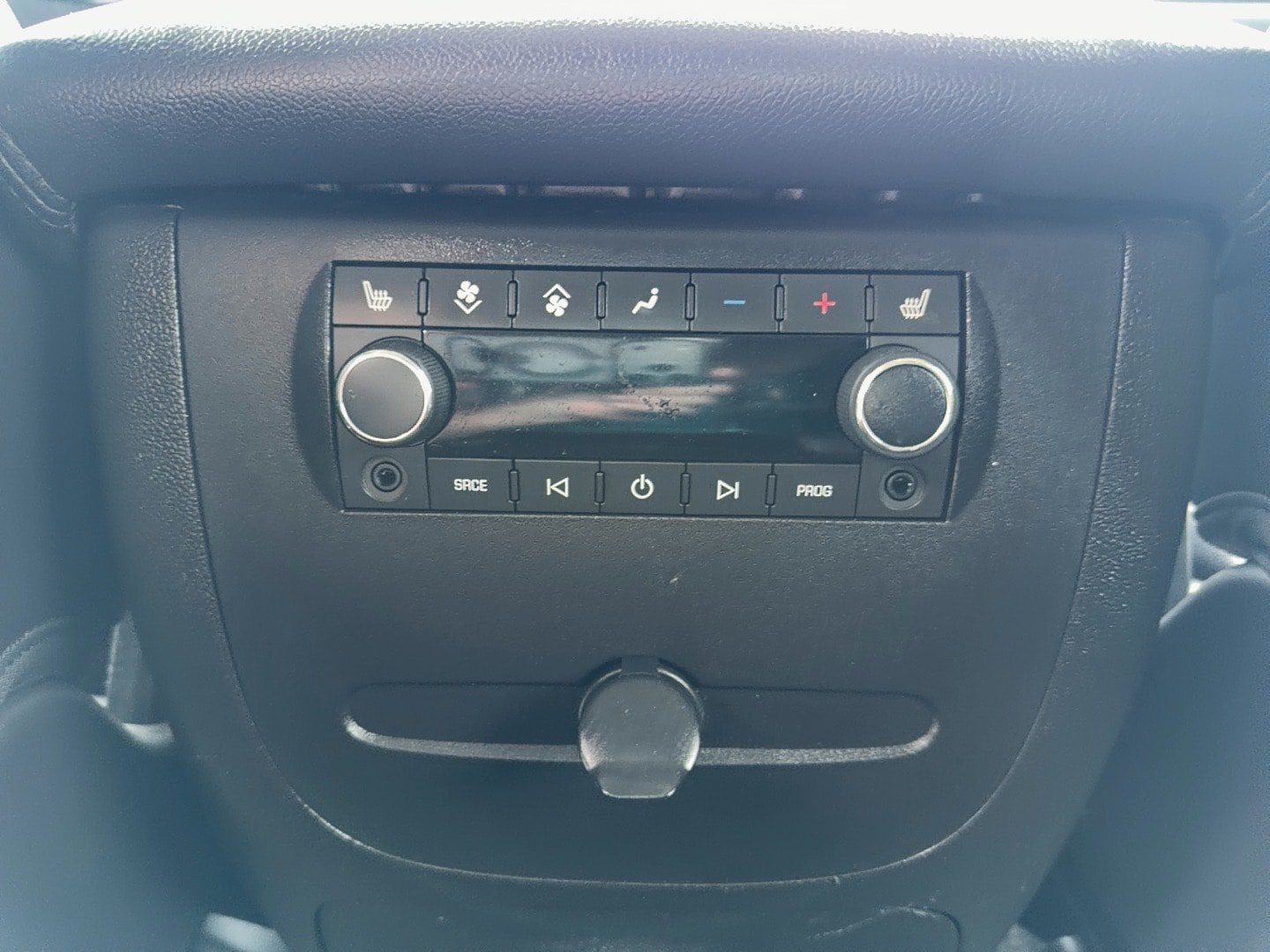 Used 2014 Chevrolet Suburban LTZ AWD/4WD image 18