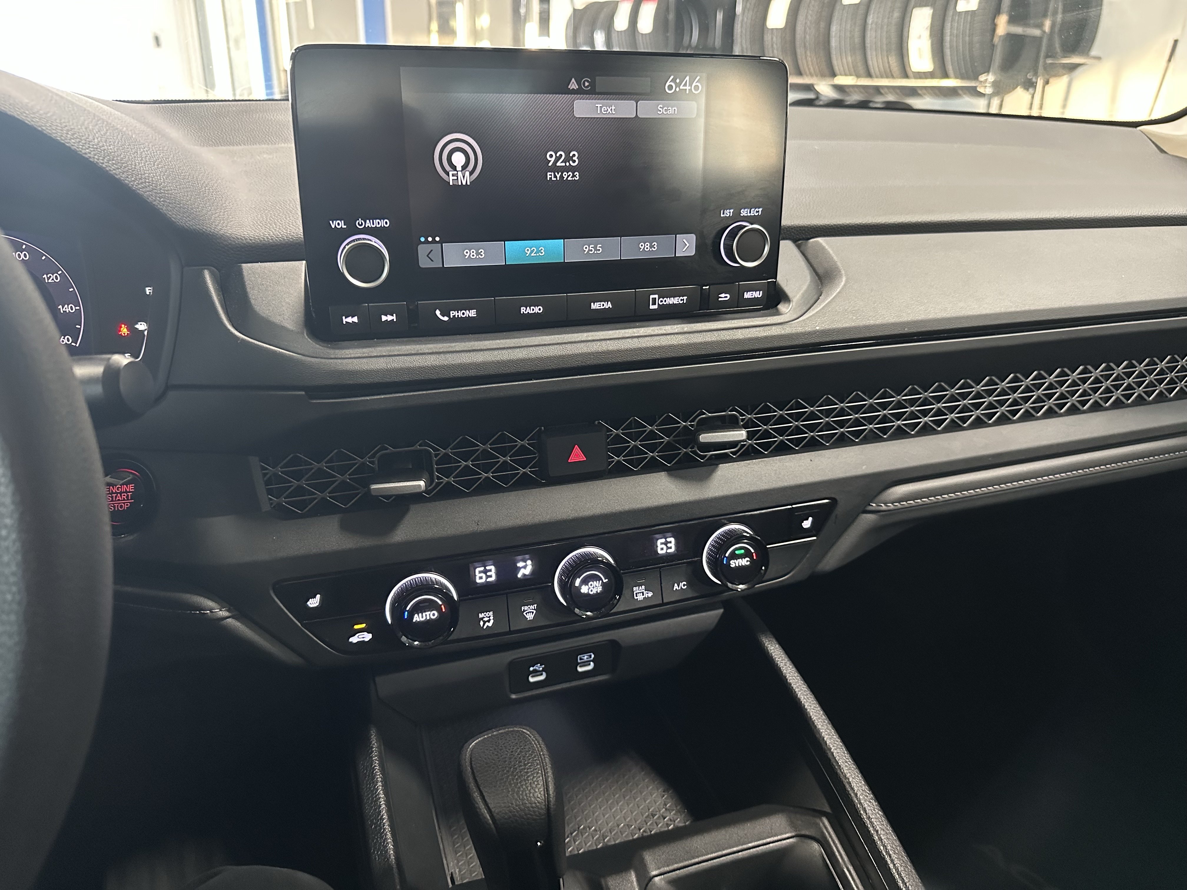 Used 2023 Honda Accord EX image 13