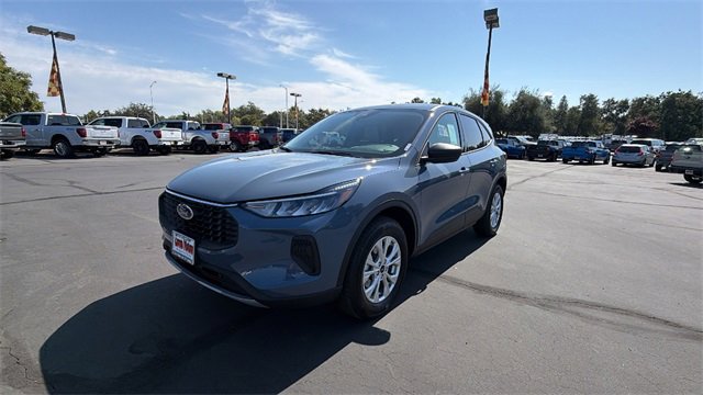 New 2025 Ford Escape Active