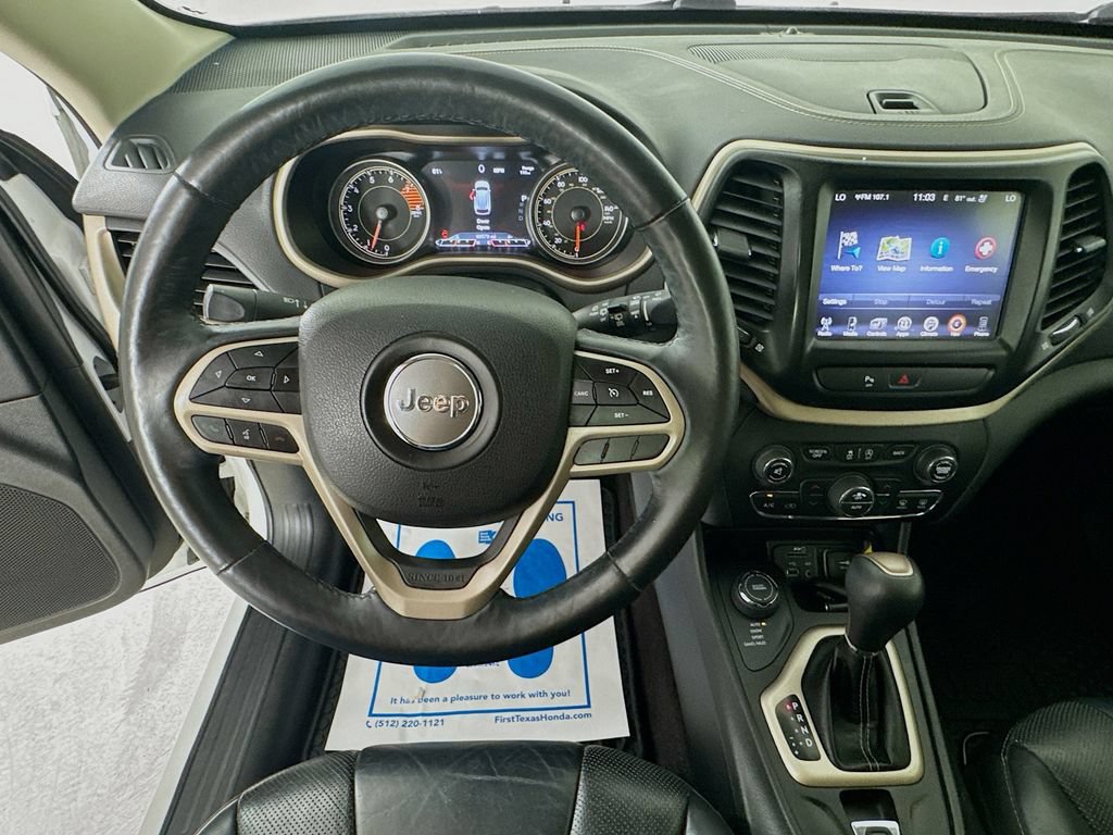 Used 2017 Jeep Cherokee High Altitude w/ Luxury Group AWD/4WD image 13