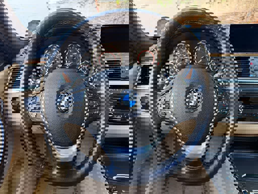 Used 2016 BMW 328i Sedan image 16