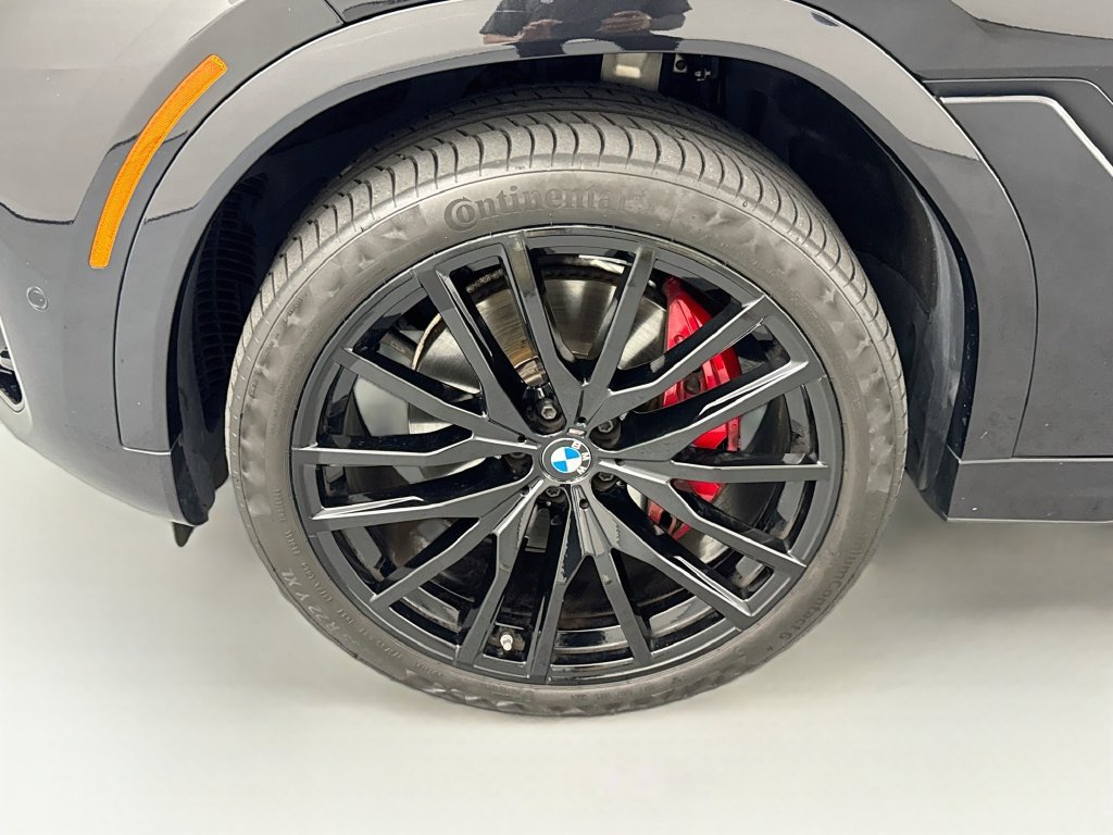 Used 2024 BMW X6 xDrive40i w/ Premium Package AWD/4WD image 32
