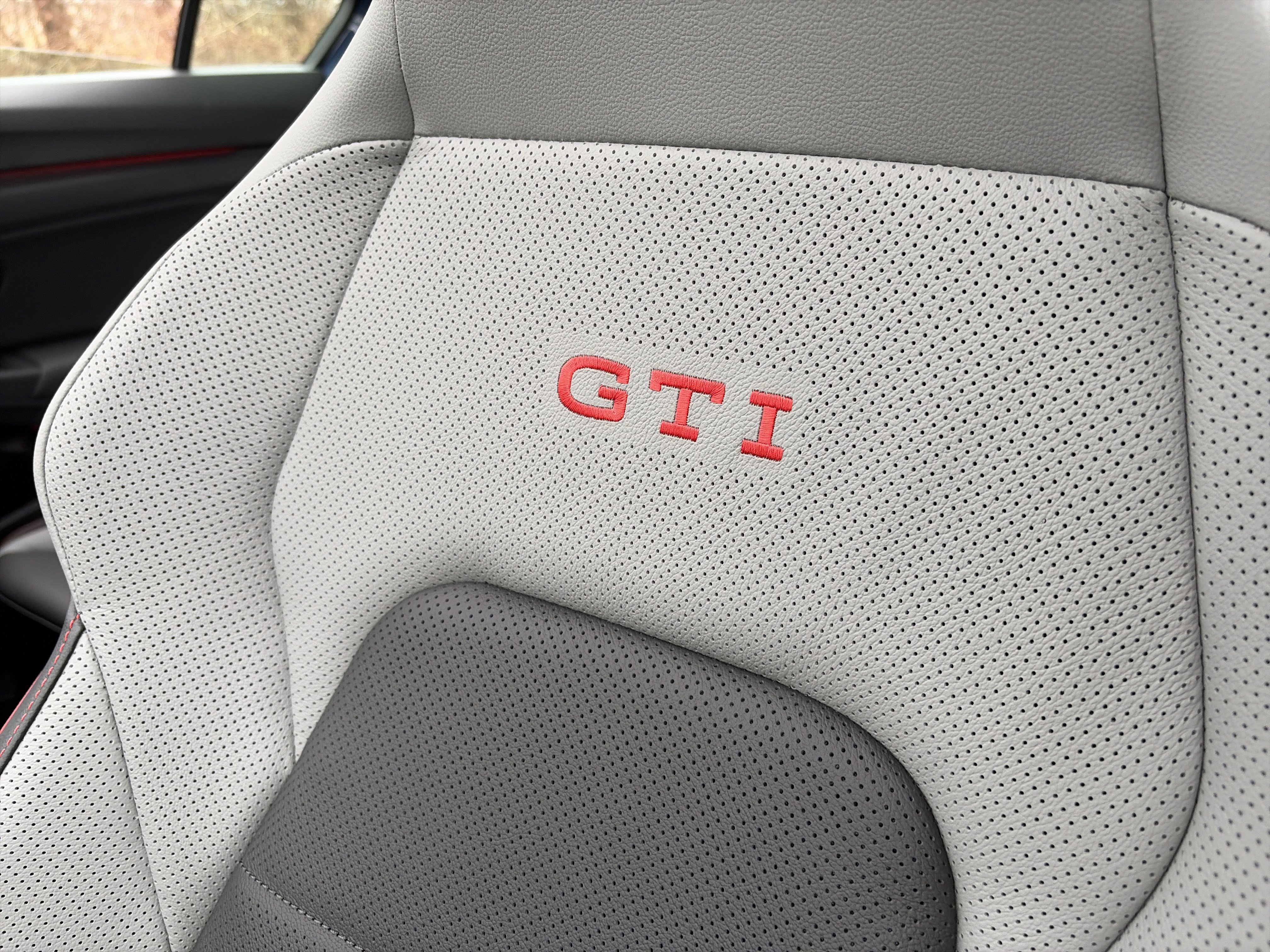 New 2026 Volkswagen GTI SE image 15