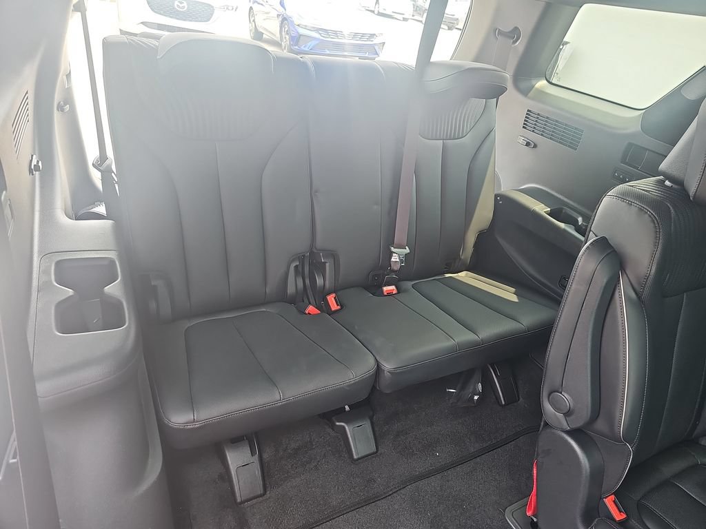 Used 2025 Hyundai Palisade Calligraphy AWD/4WD image 12