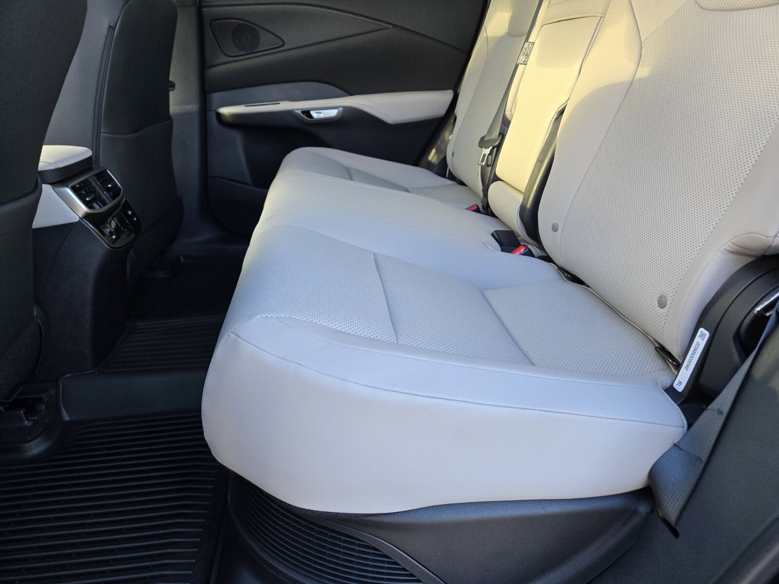 New 2026 Lexus RX 350h image 8