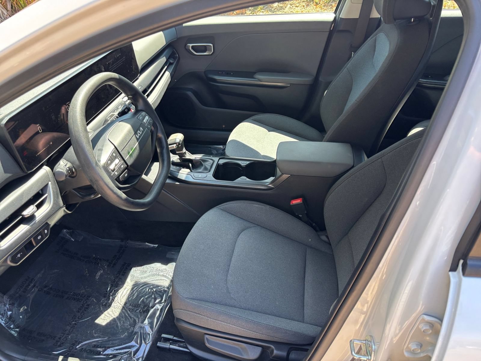 Used 2025 Kia K4 FWD image 29