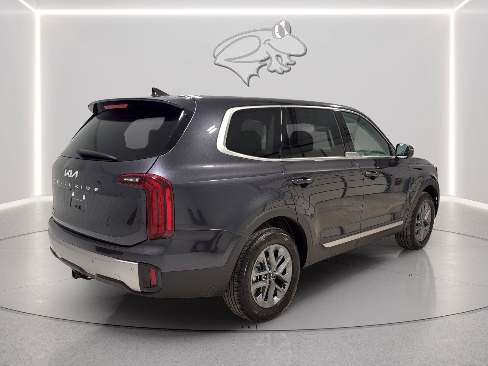 Used 2025 Kia Telluride LX FWD image 5