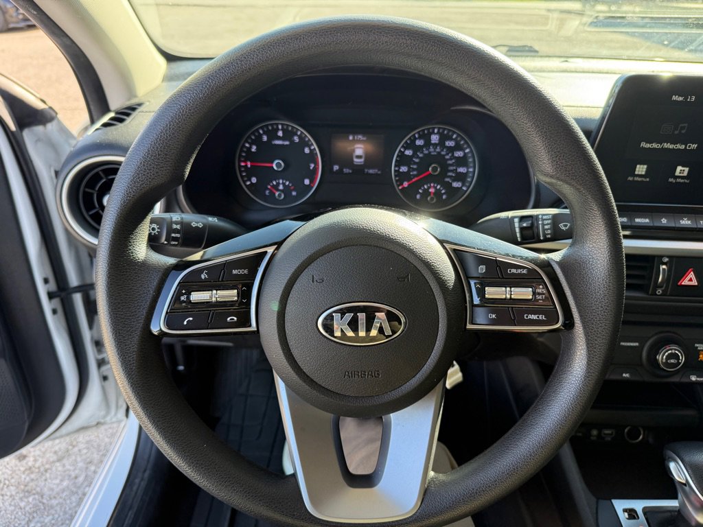 Used 2021 Kia Forte LXS FWD image 19