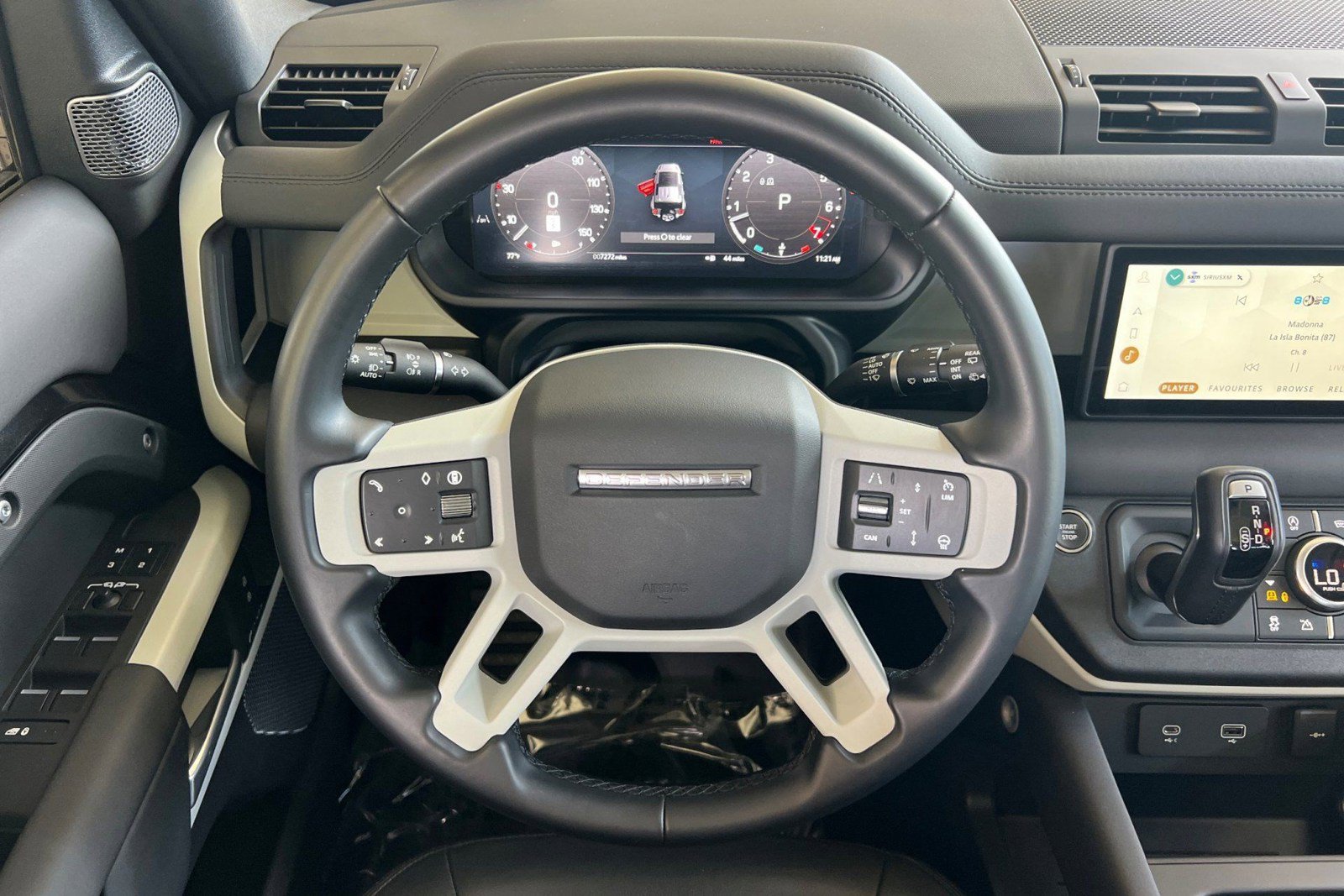 Certified 2024 Land Rover Defender 110 S AWD/4WD image 30