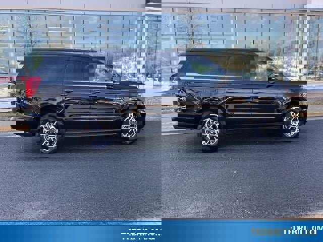 Certified 2025 Ford Expedition Max Active image 9