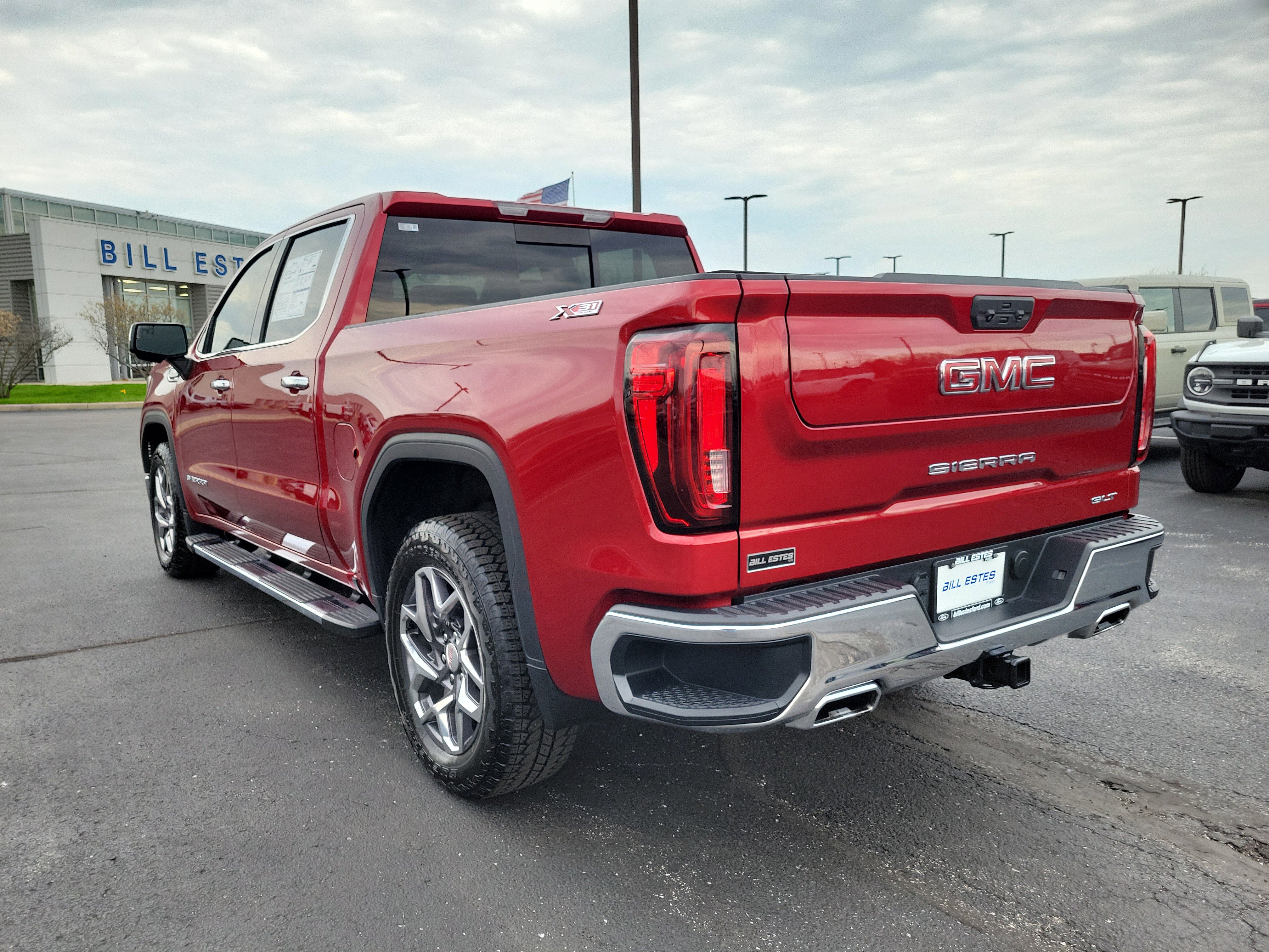 Used 2024 GMC Sierra 1500 SLT w/ SLT Premium Package image 2
