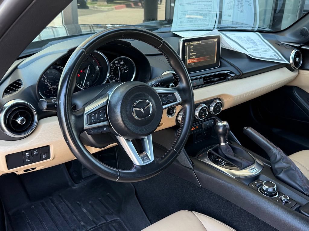 Used 2017 MAZDA MX-5 Miata Grand Touring RWD image 11
