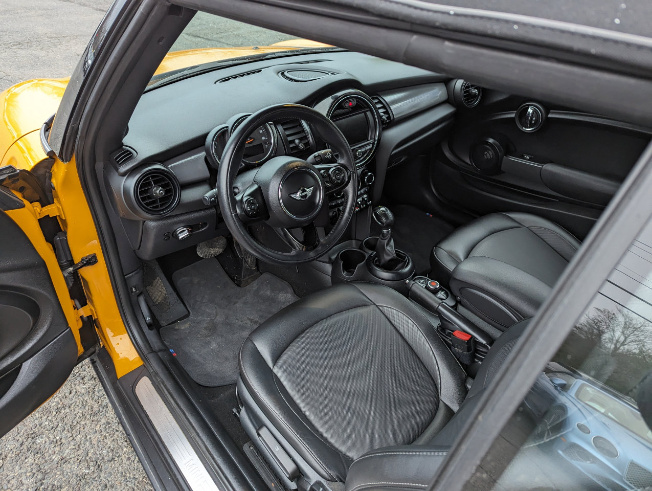 Used 2018 MINI Cooper Convertible image 14