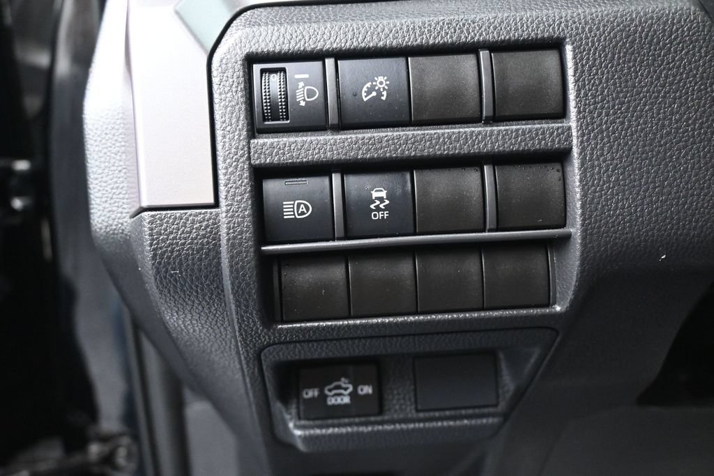 Used 2025 Toyota Tacoma SR5 RWD image 16