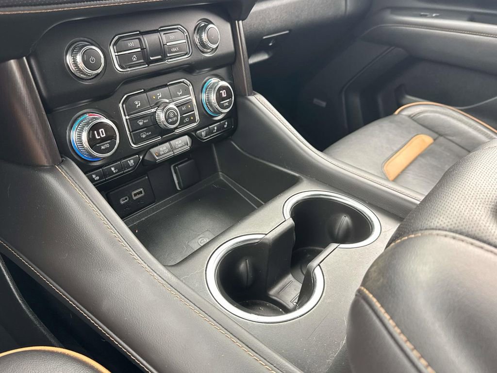 Used 2022 GMC Yukon AT4 AWD/4WD image 41