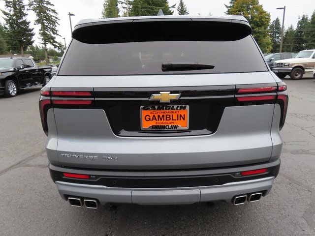 Used 2025 Chevrolet Traverse LT AWD/4WD image 6