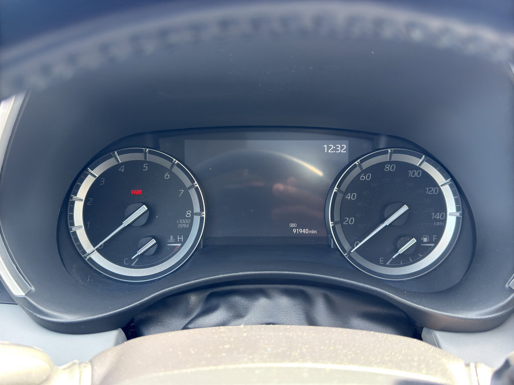 Used 2021 Toyota Highlander XLE image 22