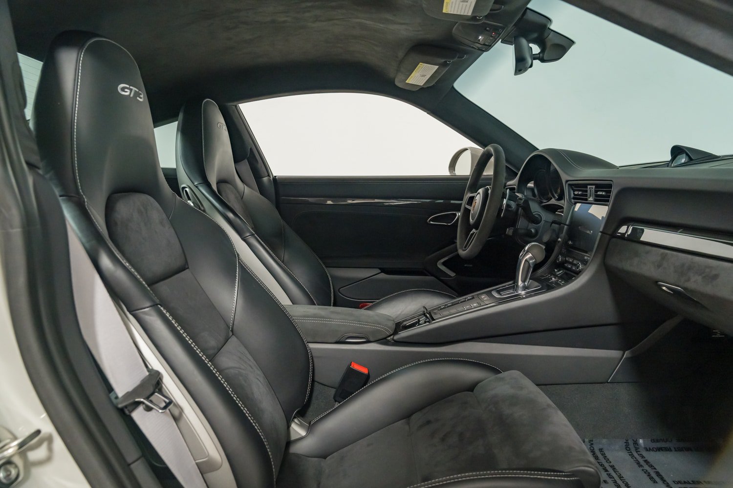 Used 2018 Porsche 911 GT3 RWD image 25