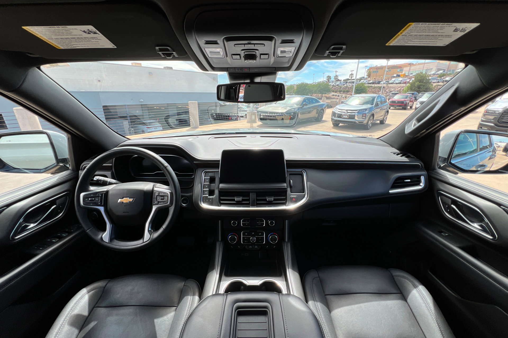 Used 2023 Chevrolet Tahoe LT w/ Luxury Package AWD/4WD image 10